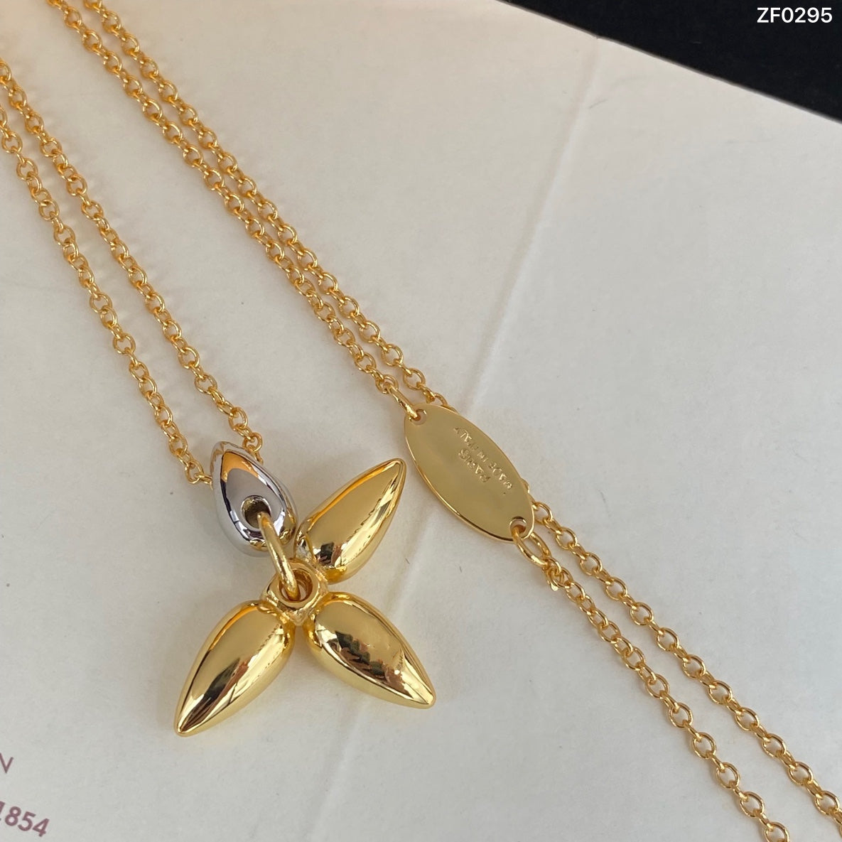 [Crown & Jewelry]LOUISETTE PEDANT GOLD NECKLACE