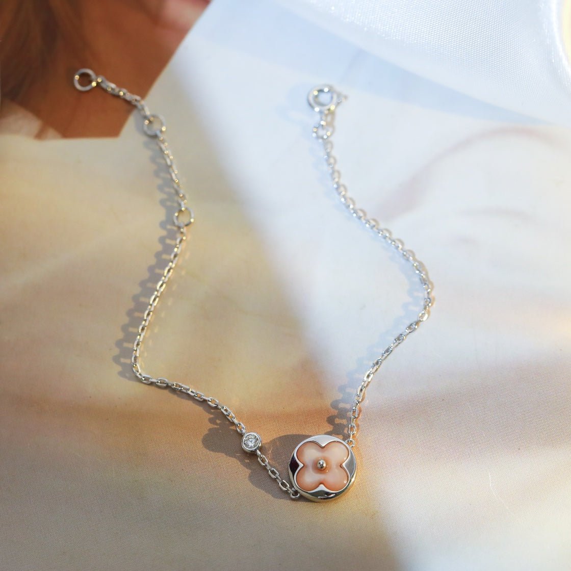 [Crown & Jewelry]SUN MOTIF PINK MOP SILVER BRACELET