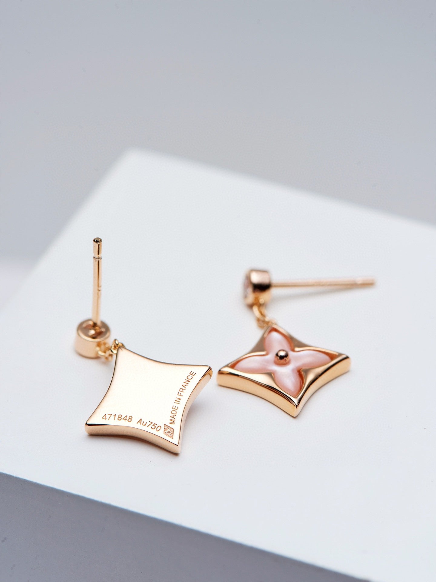 [Crown & Jewelry]DOUBLE STAR PINK GOLD MOP DROP EARRINGS