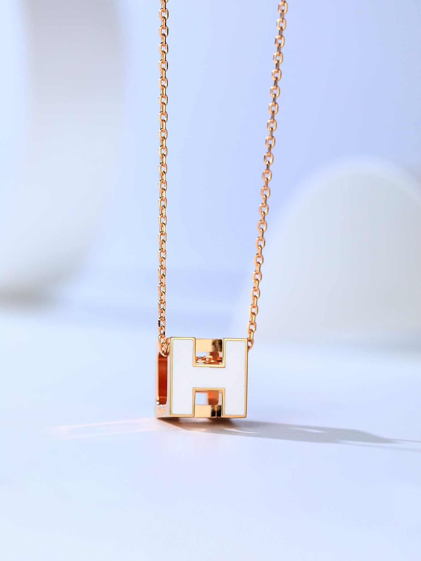 [Crown & Jewelry]H CAGE PINK GOLD NECKLACE