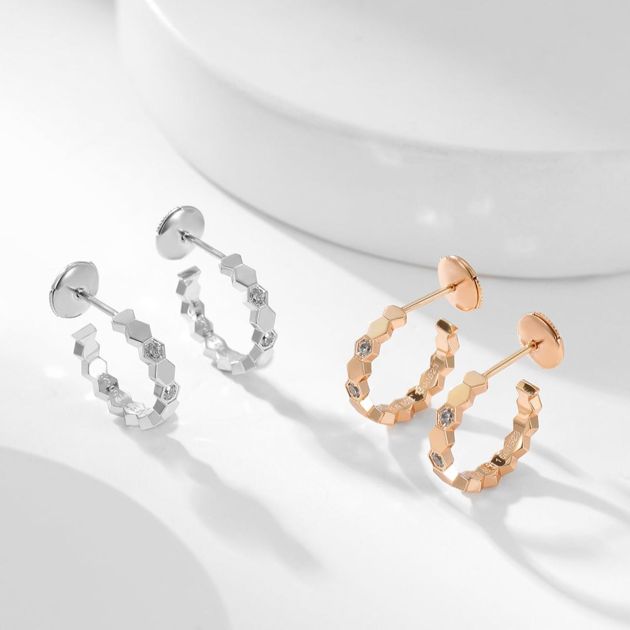 [Crown & Jewelry]BEE LOVE DIAMOND HOOP EARRINGS