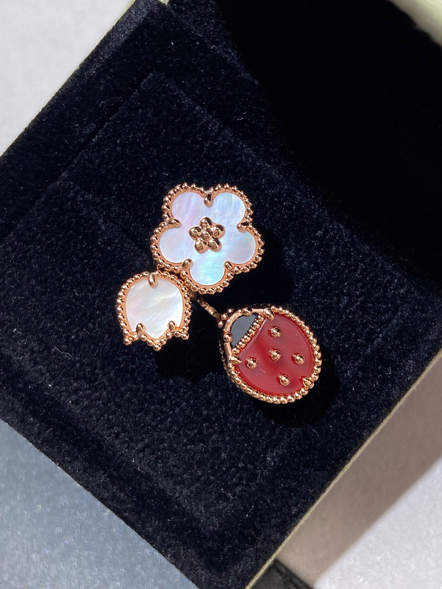 [Crown & Jewelry]LUCKY 3 MOTIF ROSE GOLD RING
