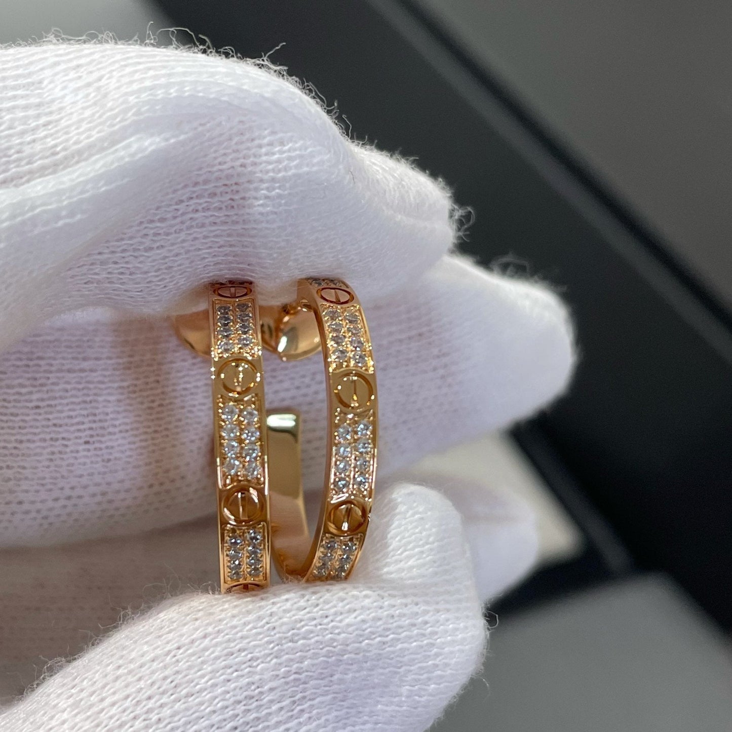 [Crown & Jewelry]LOVE DIAMOND PINK GOLD HOOP EARRINGS