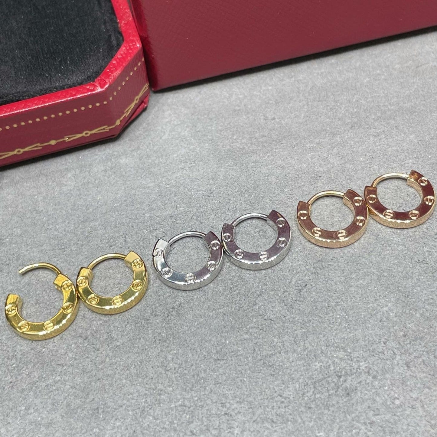 [Crown & Jewelry]LOVE MINI EARRINGS