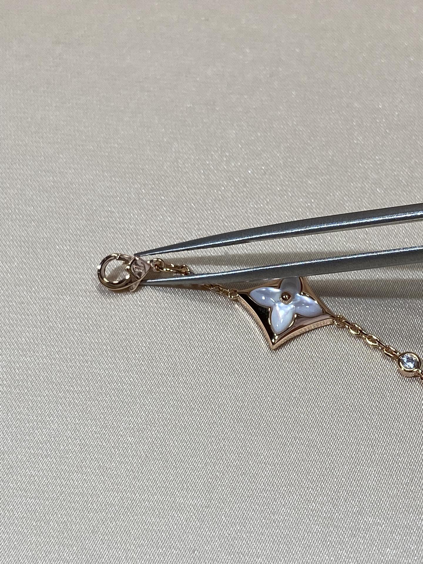 [Crown & Jewelry]STAR 4 MOTIF MOP DIAMOND PINK GOLD BRACELET