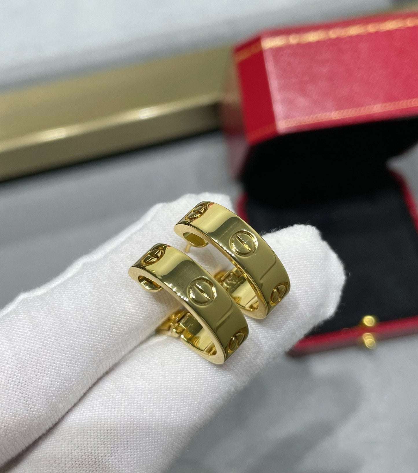 [Crown & Jewelry]LOVE 5.5MM EARRINGS