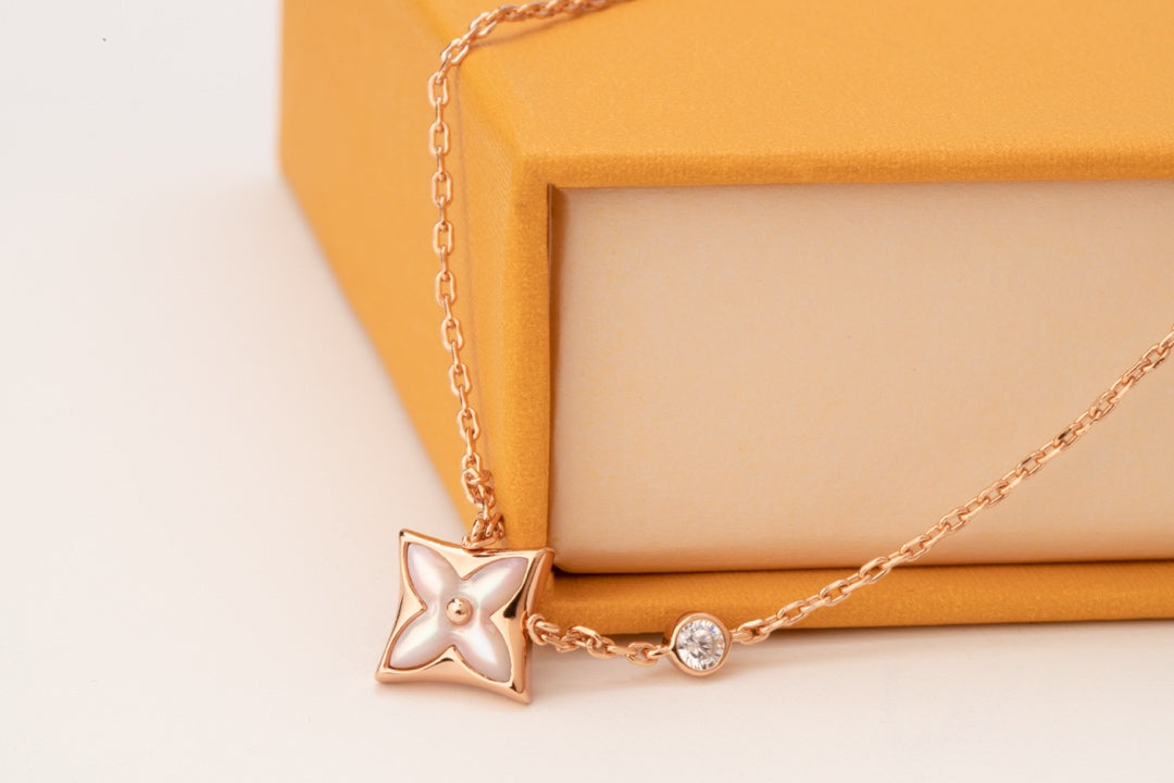 [Crown & Jewelry]STAR PINK MOP 1 DIAMOND PINK GOLD NECKLACE