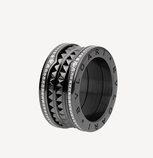 [Crown & Jewelry]ZERO 1 ROCK FOUR-BAND BLACK CERAMIC WITH STUDDED SPIRAL AND PAVED DIAMONDS RING