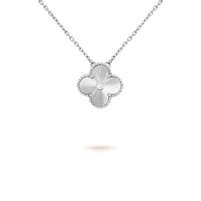 [Crown & Jewelry]CLOVER  15MM DIAMOND LASER NECKLACE SILVER