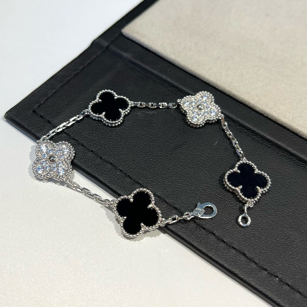 [Crown & Jewelry]CLOVER 5 MOTIF ONYXS DIAMOND BRACELET SILVER