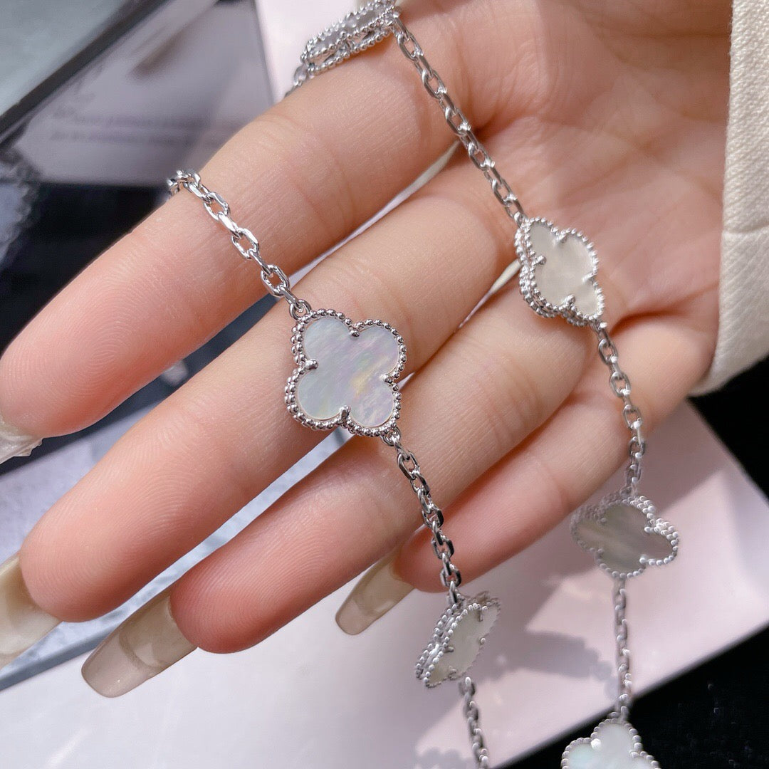 [Crown & Jewelry]CLOVER 10 MOTIFS WHITE MOTHER OF PEARL NECKLACE