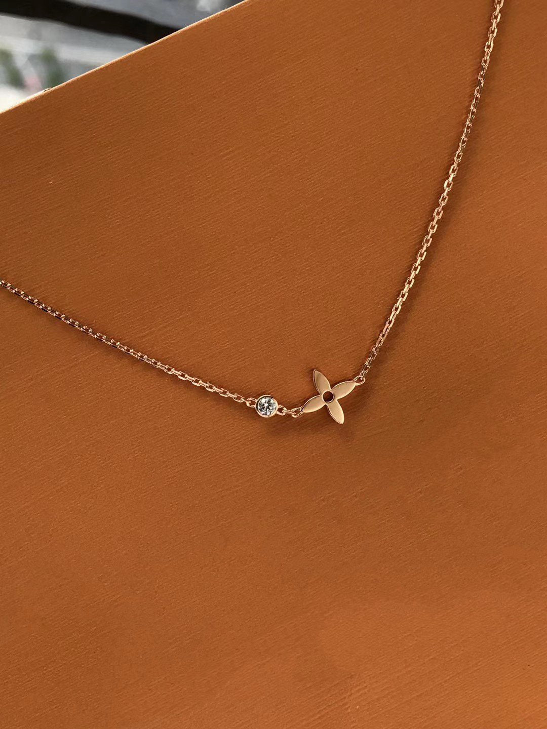 [Crown & Jewelry]BLOSSOM PENDANT PINK GOLD AND DIAMOND
