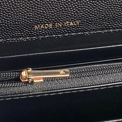 25C FLAP BAG 18 IN BLACK SHINY GRAINED CALFSKIN GOLD HARDWARE