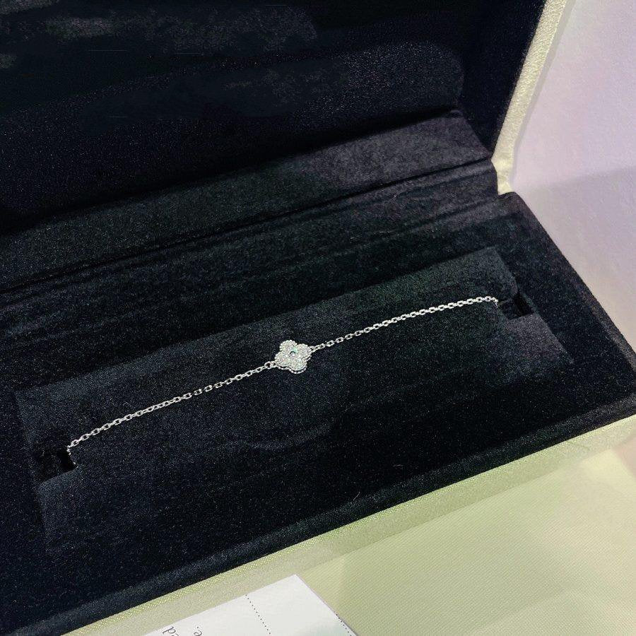 [Crown & Jewelry]CLOVER  SINGLE FLOWER BRACELET SILVER