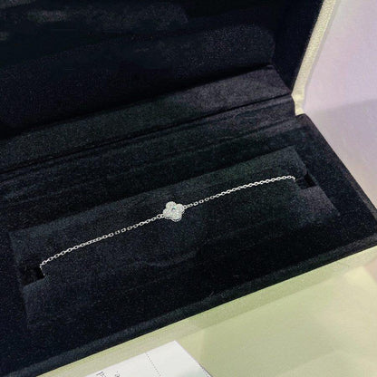 [Crown & Jewelry]CLOVER  SINGLE FLOWER BRACELET SILVER