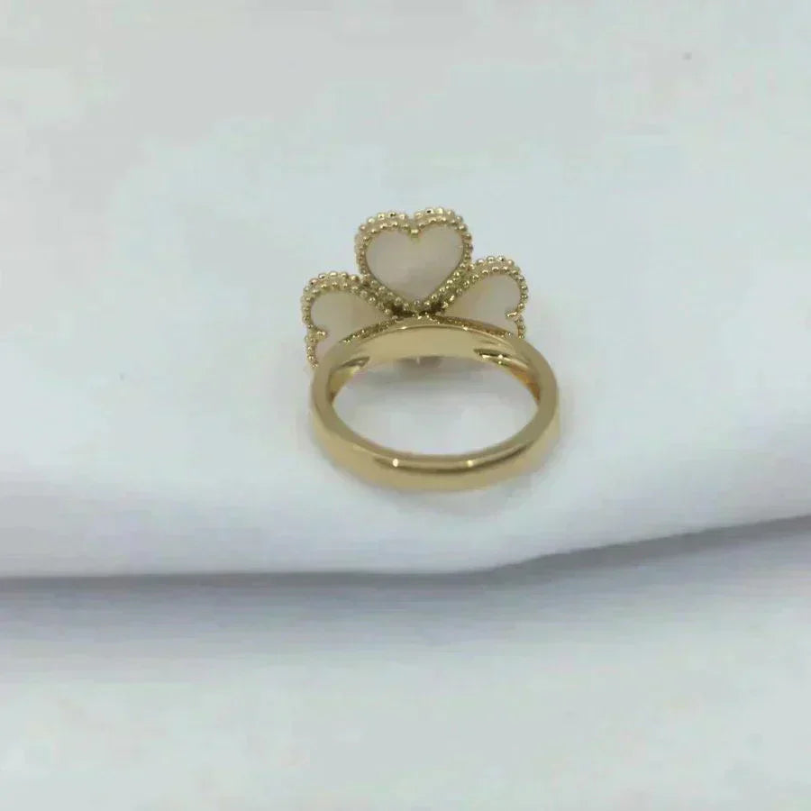 [Crown & Jewelry]SWEET CLOVER WHITE MOP RING