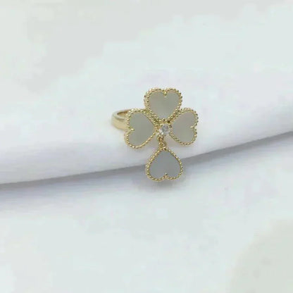 [Crown & Jewelry]SWEET CLOVER WHITE MOP RING