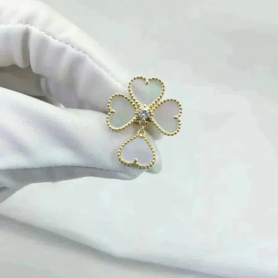 [Crown & Jewelry]SWEET CLOVER WHITE MOP RING